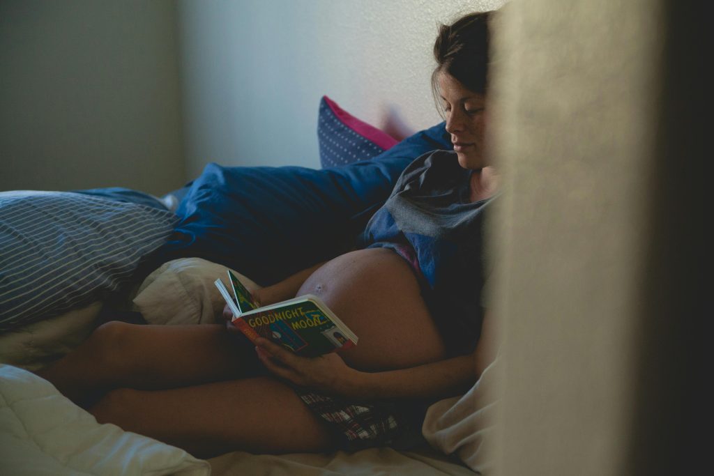 Pregnancy bed rest is often recommended to ensure the health and safety of both mother and baby. Learn how to stay positive on pregnancy bedrest.